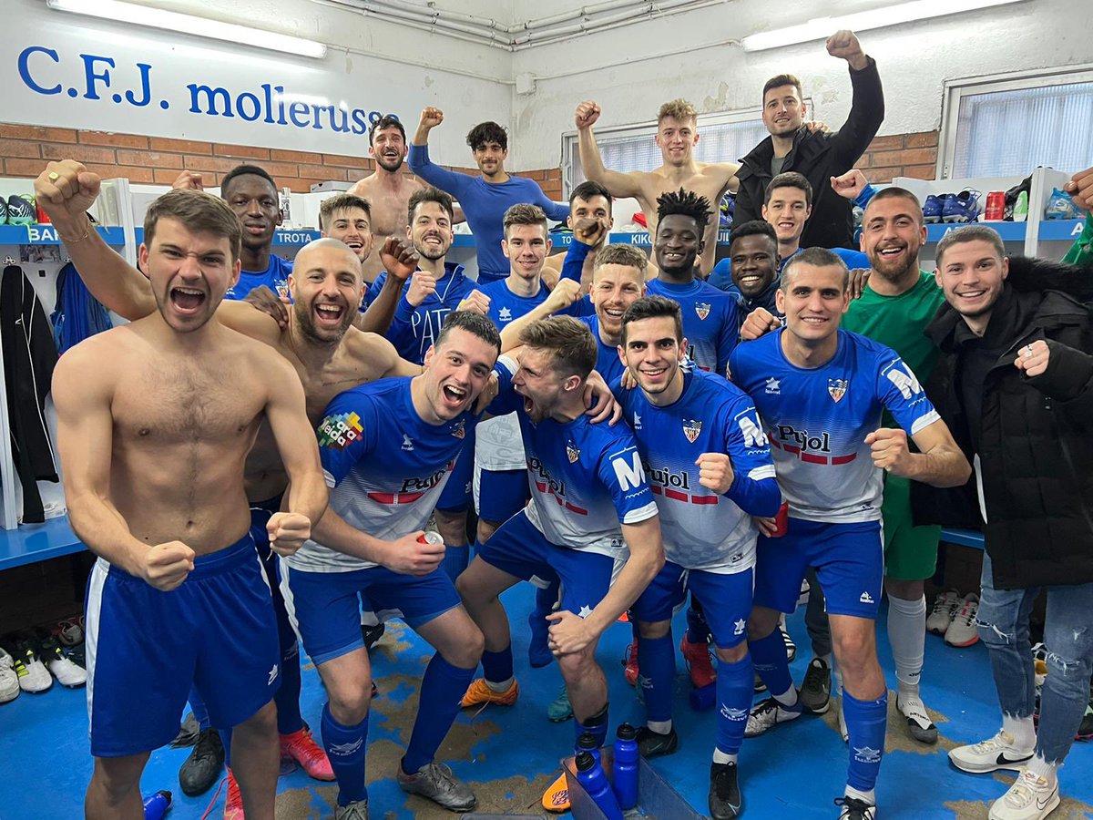 Dale 🍍🔵⚪️💪! +3 y ⚽️ a seguir!