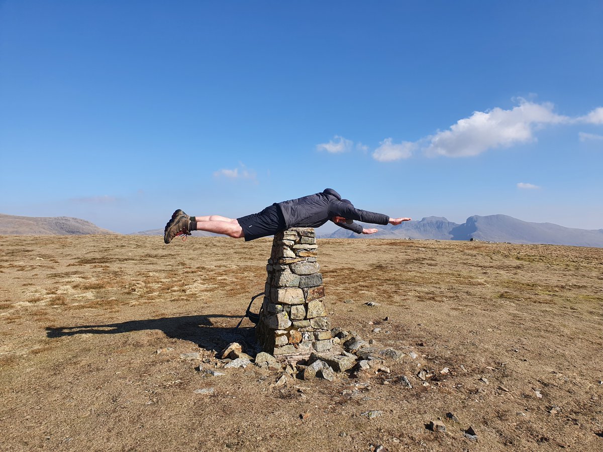 sammartinart's tweet photo. Had an early start today and headed over to #WastWater Was supposed to come back this afternoon and do some jobs around the house but ended up walking for longer and having a swim. I WILL do my house one day 🤔 #middlefell #seatallan #buckbarrow #wastwater #LakeDistrict https://t.co/5ySrEfTK0X