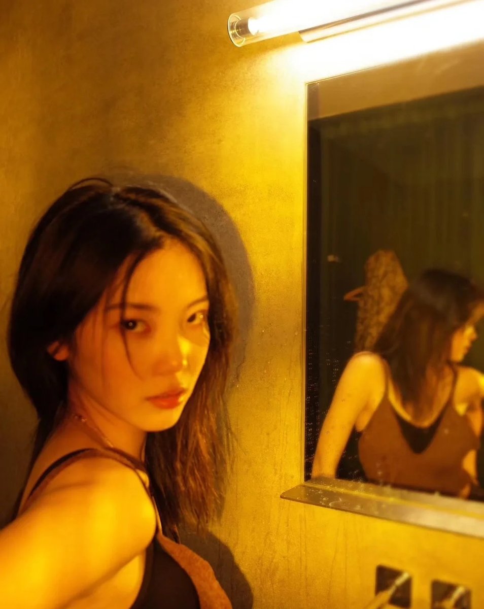 ipanchos's tweet image. weekend is over #weekend #working picture #Night1