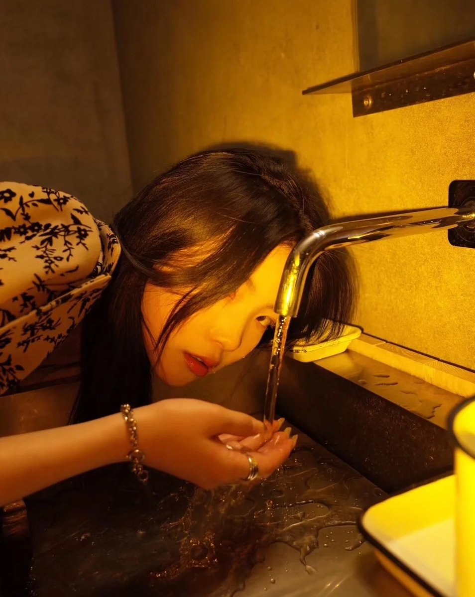 ipanchos's tweet image. weekend is over #weekend #working picture #Night1