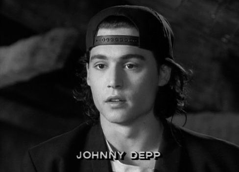 PipertheHyper's tweet photo. Johnny depp??? Haunts old mansion ? No idea https://t.co/V76ACacyxS