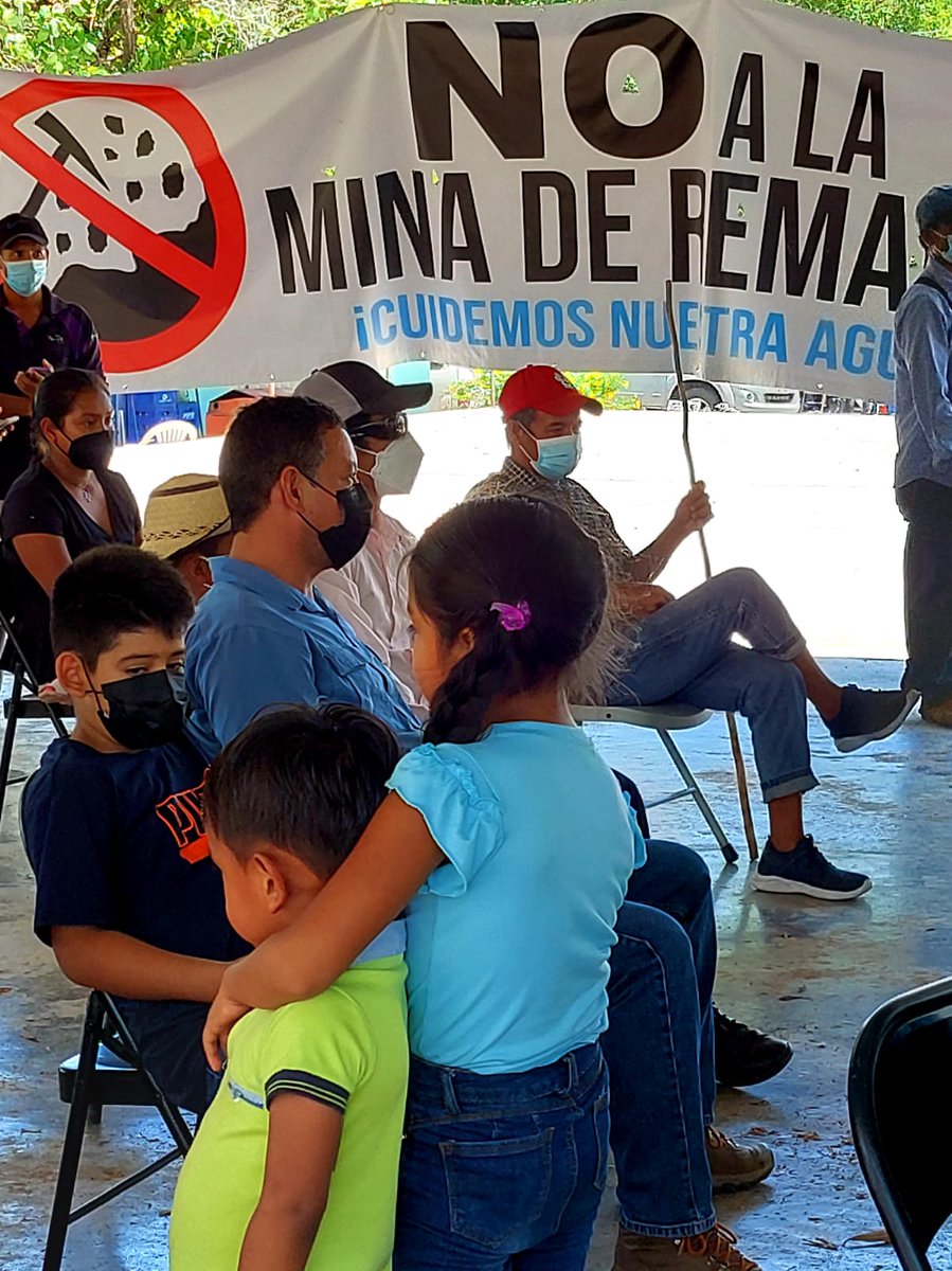 CarlosCalyRuiz's tweet photo. Participando de reunión en defensa del Río Santa María, y apoyando la iniciativa de No a La Minería en Panamá. En el Distrito de San Francisco, San Juan. #Remance https://t.co/wYn8gRCcUo