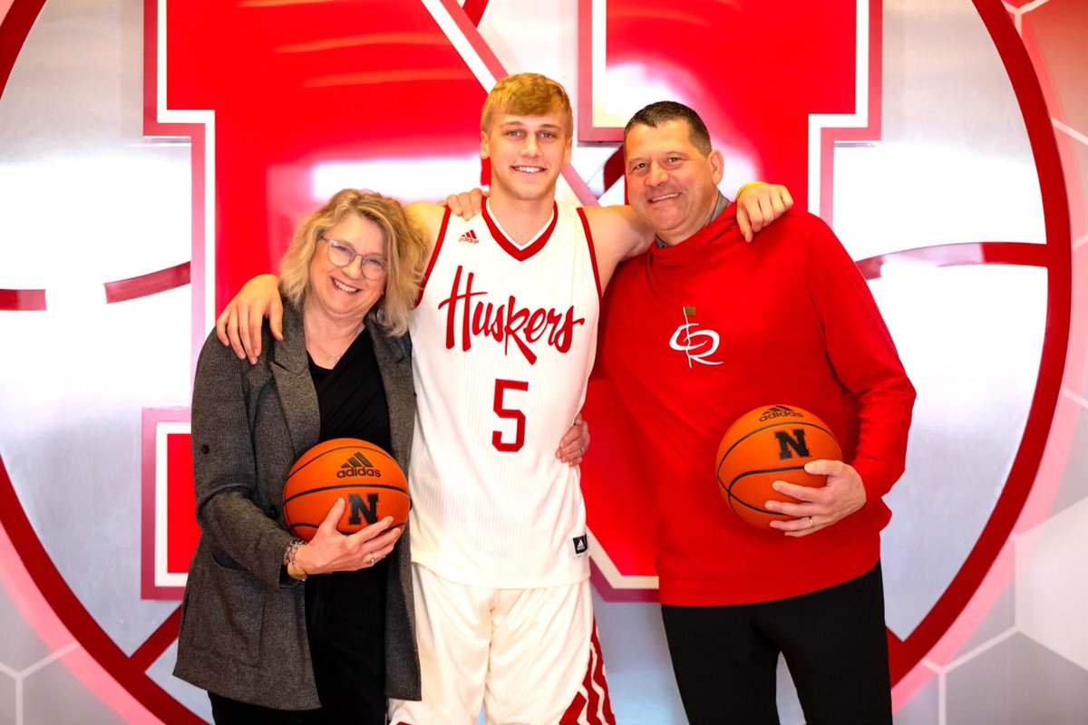 Dreams to Reality… There’s no place like home. Let’s Rock Husker Nation! 🌽🔴⚪️
#GBR #committed