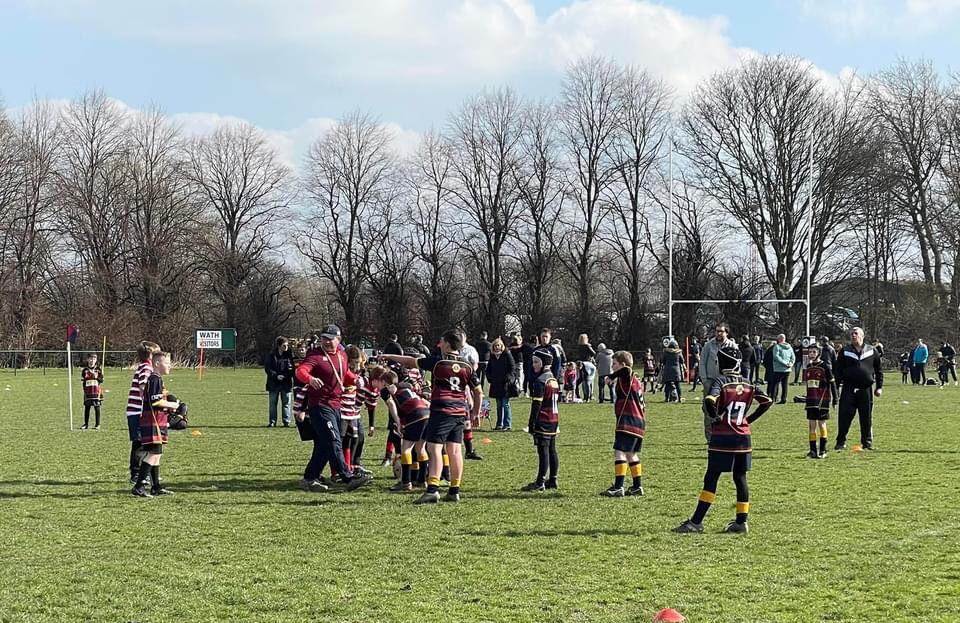 MiniGriffs's tweet photo. Well played to @BarnsleyRUFC u11s v @WathRugby u11s. An excellent game, everyone have loads of fun. Well done. ❤️🤍💙🏉🏉
#GrowTheGriff #WearTheGriff #BeTheGriff https://t.co/bNzLPUtMFJ