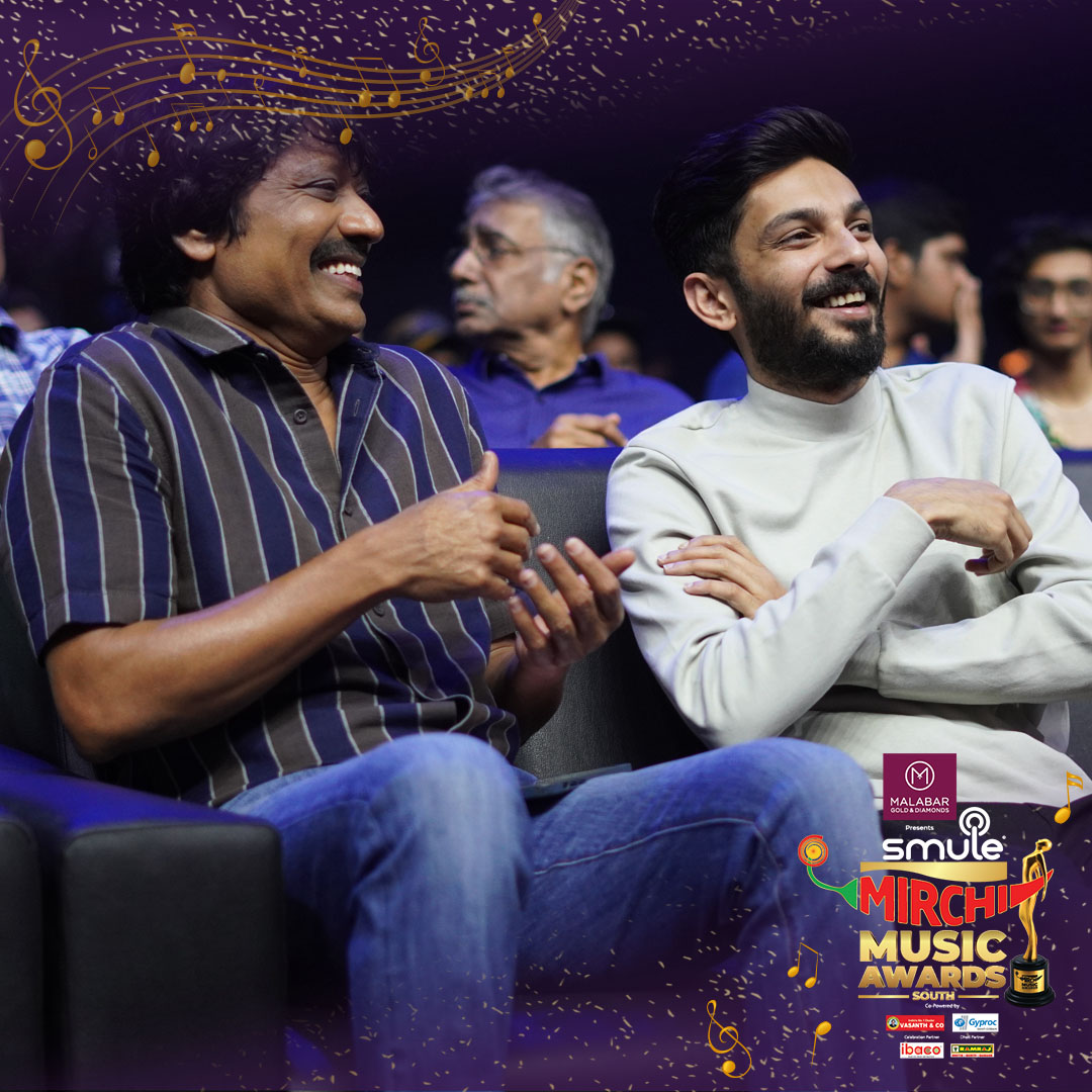 MirchiTamil983's tweet photo. Guess the joke?😂

#MirchiMusicAwardsSouth #MMAsouth #SalutestheMusic #celebratingMusic #musicandmusicianstohonour https://t.co/pcCkDjlomo