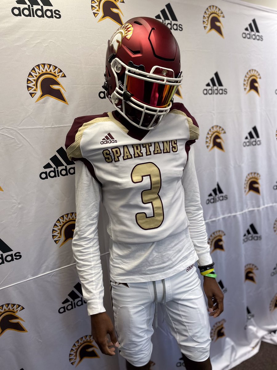 TayLewis_10's tweet photo. Had an amazing visit @STACSprintFB thanks to @RLustyik @CoachPVillanuev https://t.co/uFOzyJIKMq