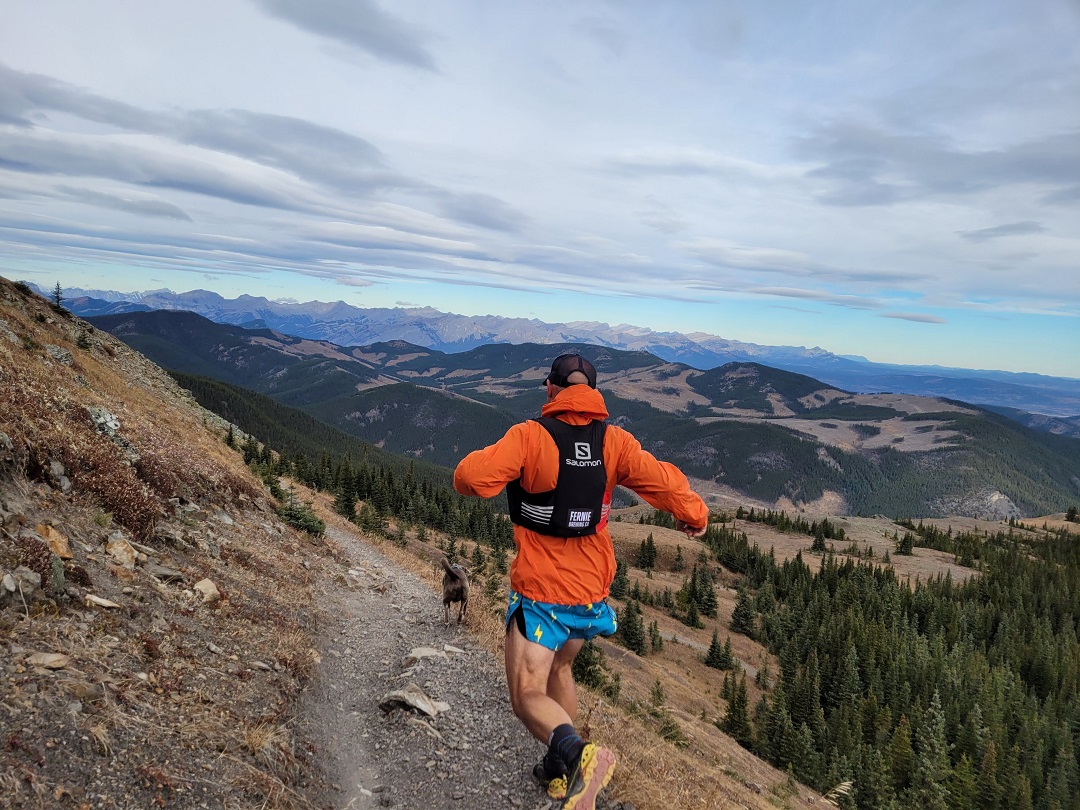 FernieBrewingCo's tweet photo. Ring in the change of season with our newest #TeamFBC interview! In this one, we sat down with power couple Ian + Susan to chat about all things running, relationships + more running 😉 Read on, below...
📣 https://t.co/5QbL35nxwA
[📸 @ian_wrightson ] #DrinkFernie #Running https://t.co/tL768wJj3a