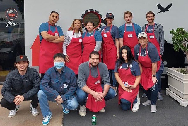 BrackensKitchen's tweet photo. .#AptosSolarTechnology donated their time skills to help us prepare thousands of meals for our friends in need. We appreciate their help so much! 
Corporate or volunteer groups interested in helping, email us at volunteer@brackenskitchen.com to schedule your group shift. https://t.co/n6oz2fnF6z
