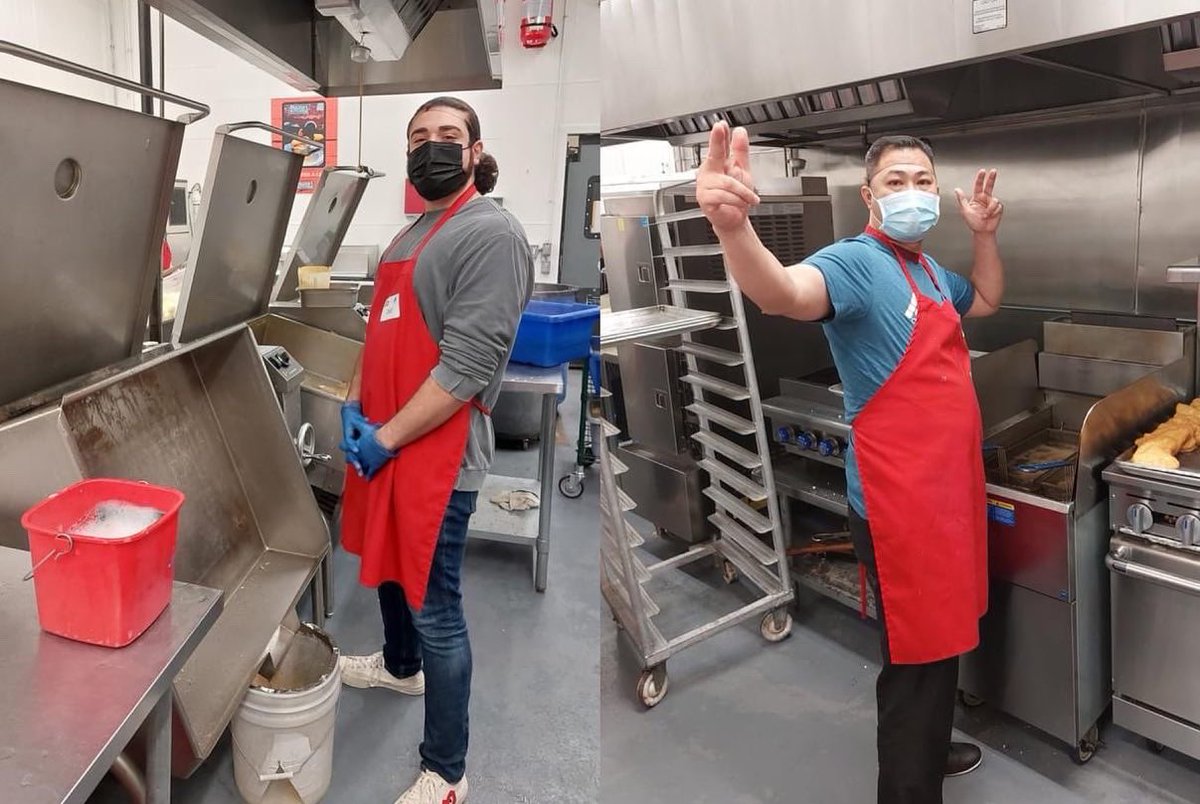 BrackensKitchen's tweet photo. .#AptosSolarTechnology donated their time skills to help us prepare thousands of meals for our friends in need. We appreciate their help so much! 
Corporate or volunteer groups interested in helping, email us at volunteer@brackenskitchen.com to schedule your group shift. https://t.co/n6oz2fnF6z