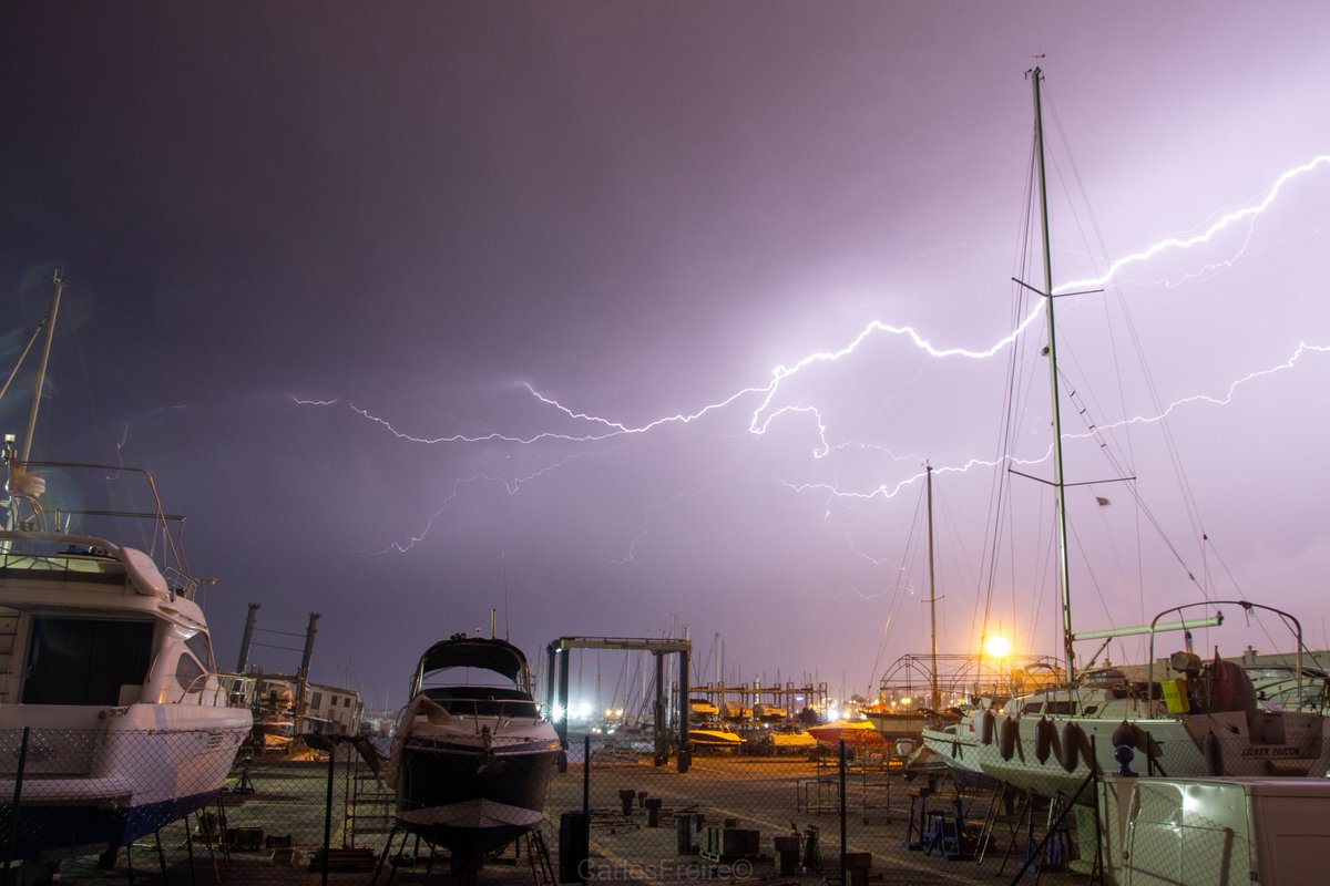#Tormenta de esta noche sobre #Málaga ⚡ y la costa ⛵