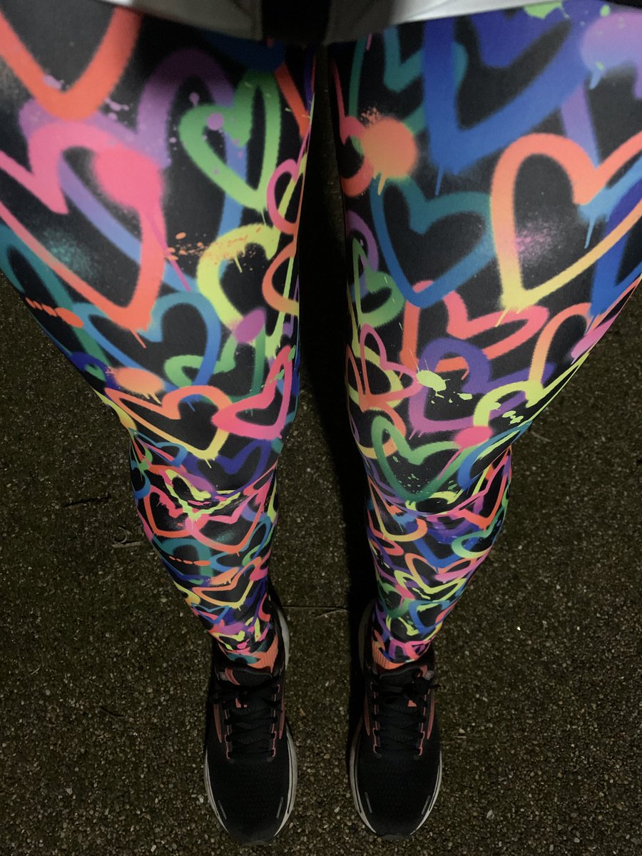 missjck1's tweet photo. Day out and a little run wearing @TikibooFitness Art Attacks today @bigbobblehats #running #williamsden ๐ https://t.co/db3BlSiu3F