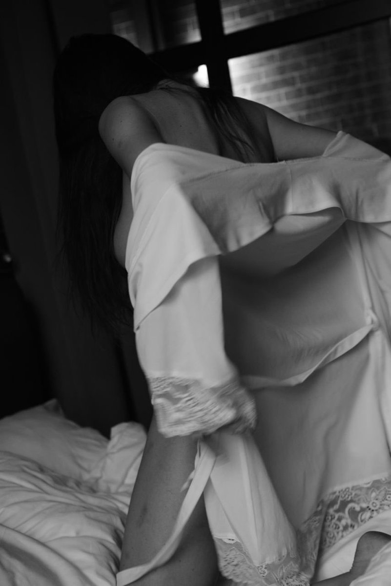 slusarchi's tweet photo. #goodnight #model #blackandwhitephotography #modelshoot https://t.co/N4mvzJ7Gy9