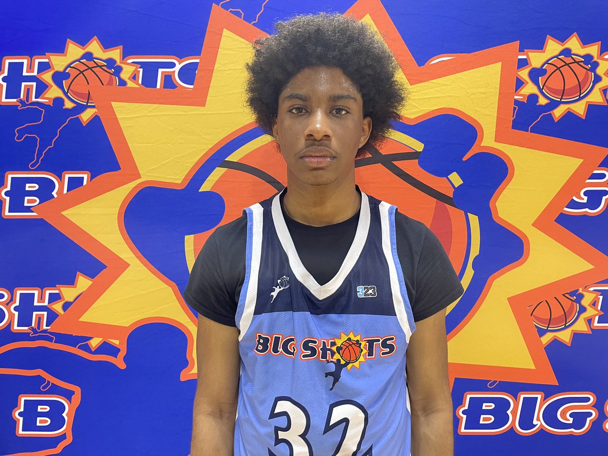 BigShotsGlobal's tweet photo. #BigShots #SoutheastTipoff
15u

Big Shots Select - 67
32 AJ Washington 21
11 Deonta Mozzell 16

KU Ballers JV - 45
Derrick Petersen 16 https://t.co/luKKDkzqs8