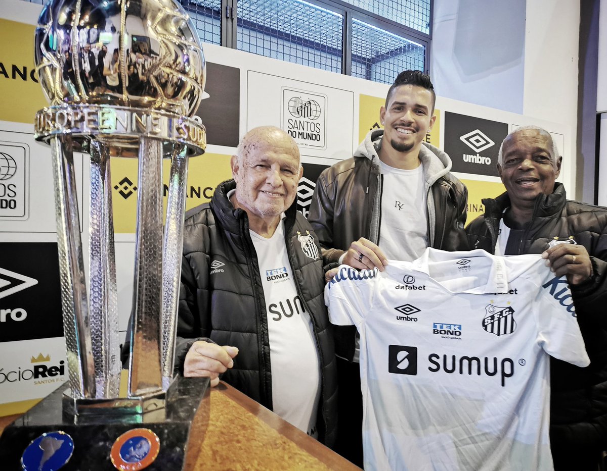 JantadasSfc's tweet photo. isso acabou comigo. https://t.co/mbGuKqPutP