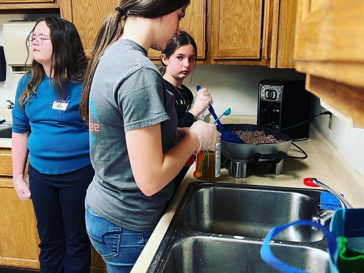 Mrs. Dalbom tweet media