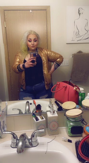 $QueenThiccc90 https://t.co/5GpXZAhueu