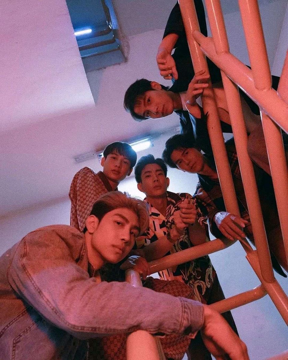 alerysevenT's tweet photo. Mi mancherete,   la mia Gang ♥️ #NotMeFinalEP https://t.co/FDVSrtxR02