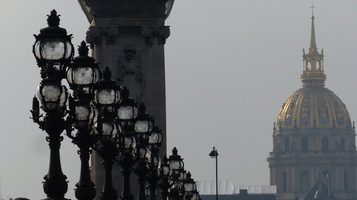 fred_cm1b's tweet photo. #JeudiPhoto
#Paris
#PontAlexandre3
#Invalides https://t.co/MnTCM1F4gq
