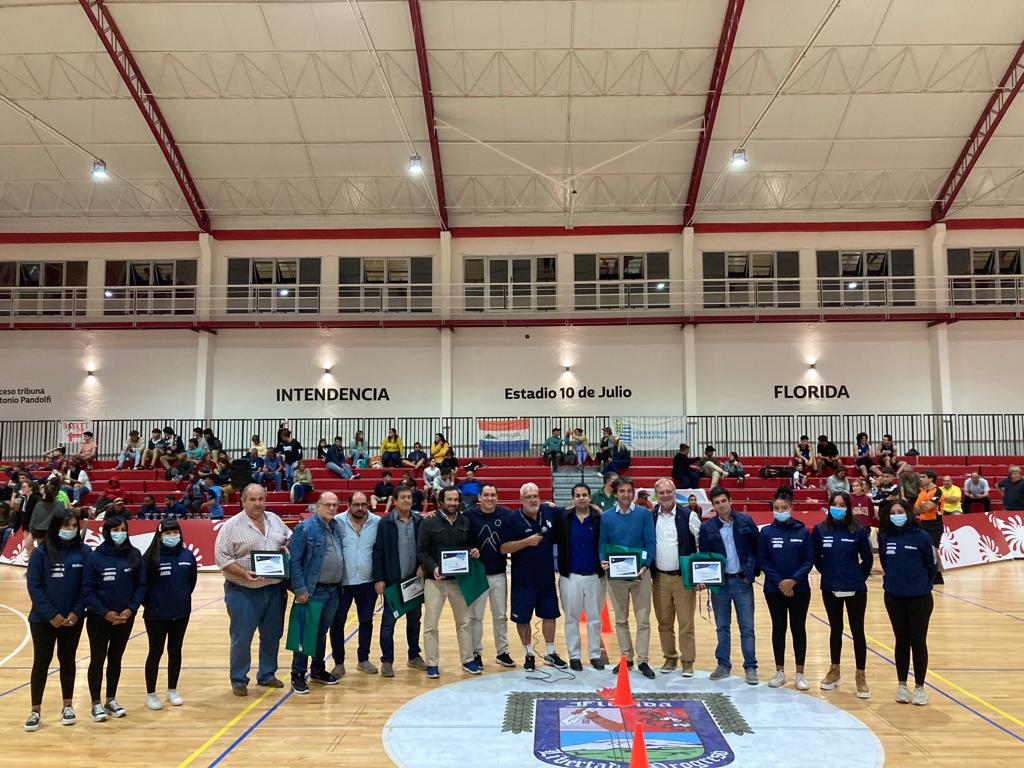 Reconocimiento a <a href="/casmuoficial/">Casmu</a> por el apoyo para el 1er. Torneo Nacional 3x3 U16 Femenino y Masculino, organizado por <a href="/UyDeporte/">Secretaría Nacional del Deporte</a> en co-producción con la <a href="/fubbuy/">FUBB - Selección Uruguaya</a> 

<a href="/casmuoficial/">Casmu</a>
Presidente Dr. Raúl G. Rodríguez <a href="/RaulGermanRodri/">Raul German Rodrigue</a>
<a href="/MedicosUnidosUy/">Médicos Unidos Casmu</a>