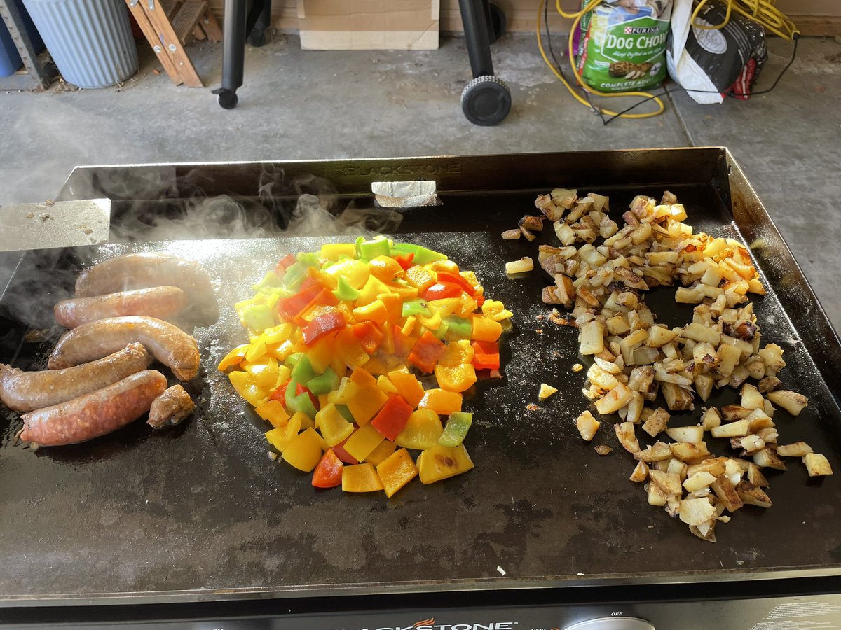 Coveykc's tweet photo. @opp_721 I see you grilling! https://t.co/vQtgpAyvag