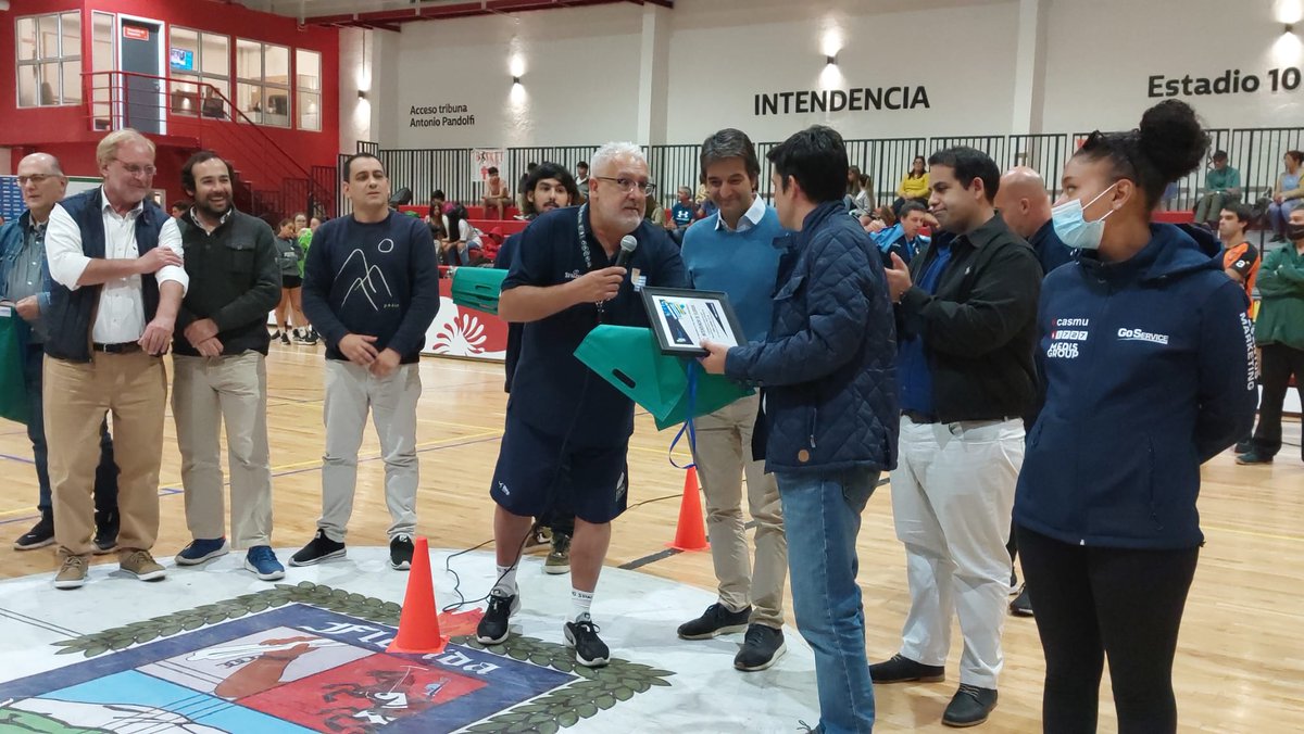 Reconocimiento a <a href="/FloridaIDF/">Intendencia de Florida</a> y <a href="/cintendentesuy/">Congreso de Intendentes</a> por el apoyo para el 1er. Torneo Nacional 3x3 U16 Femenino y Masculino, organizado por <a href="/UyDeporte/">Secretaría Nacional del Deporte</a> en co-producción con la <a href="/fubbuy/">FUBB - Selección Uruguaya</a> 

<a href="/g_lopezmendez/">Guillermo López M</a>
@MaatDominguez 
<a href="/Sebabauza61/">Sebastián Bauzá</a> 
<a href="/compresidencia/">Presidencia Uruguay</a>
