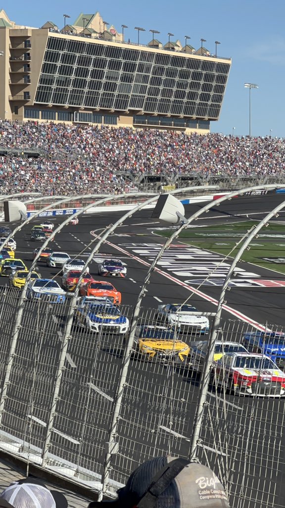 ohsofamous1's tweet photo. Sunday Funday ☀️✨ #nascar #motorspeedway #hbcu #stillmancollege #weallwegot ✊🏾🤎 https://t.co/ZVzza1ogI0