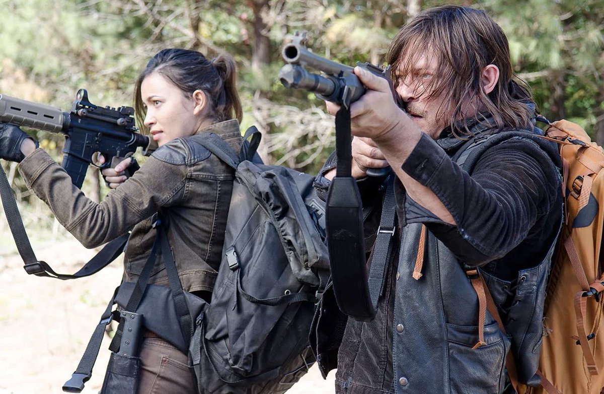 twdufans's tweet photo. 6 years ago today, "Twice as Far." 🔥 #TheWalkingDead https://t.co/mpZyJLJcmo