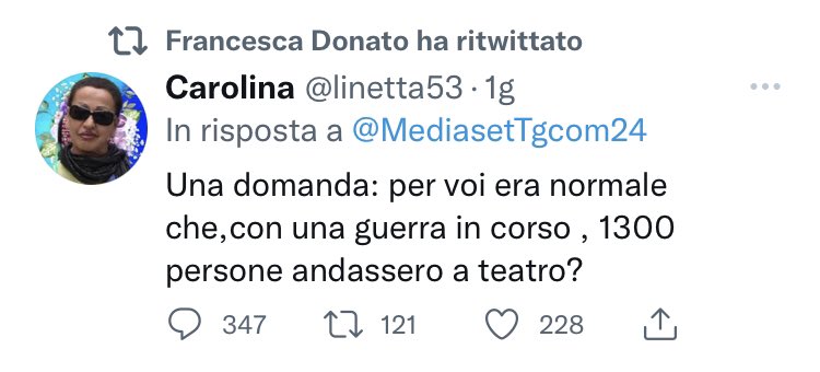 EFBPE's tweet photo. Secondo voi il premio “imbecille del secolo” lo vince l’autrice del post, la Donato che lo ha ritwittato o i 200 e passa che hanno messo like? 🤔 
#UkraineRussiaWar #Ukraine #UkraineUnderAttack https://t.co/VE0lkzZCLY