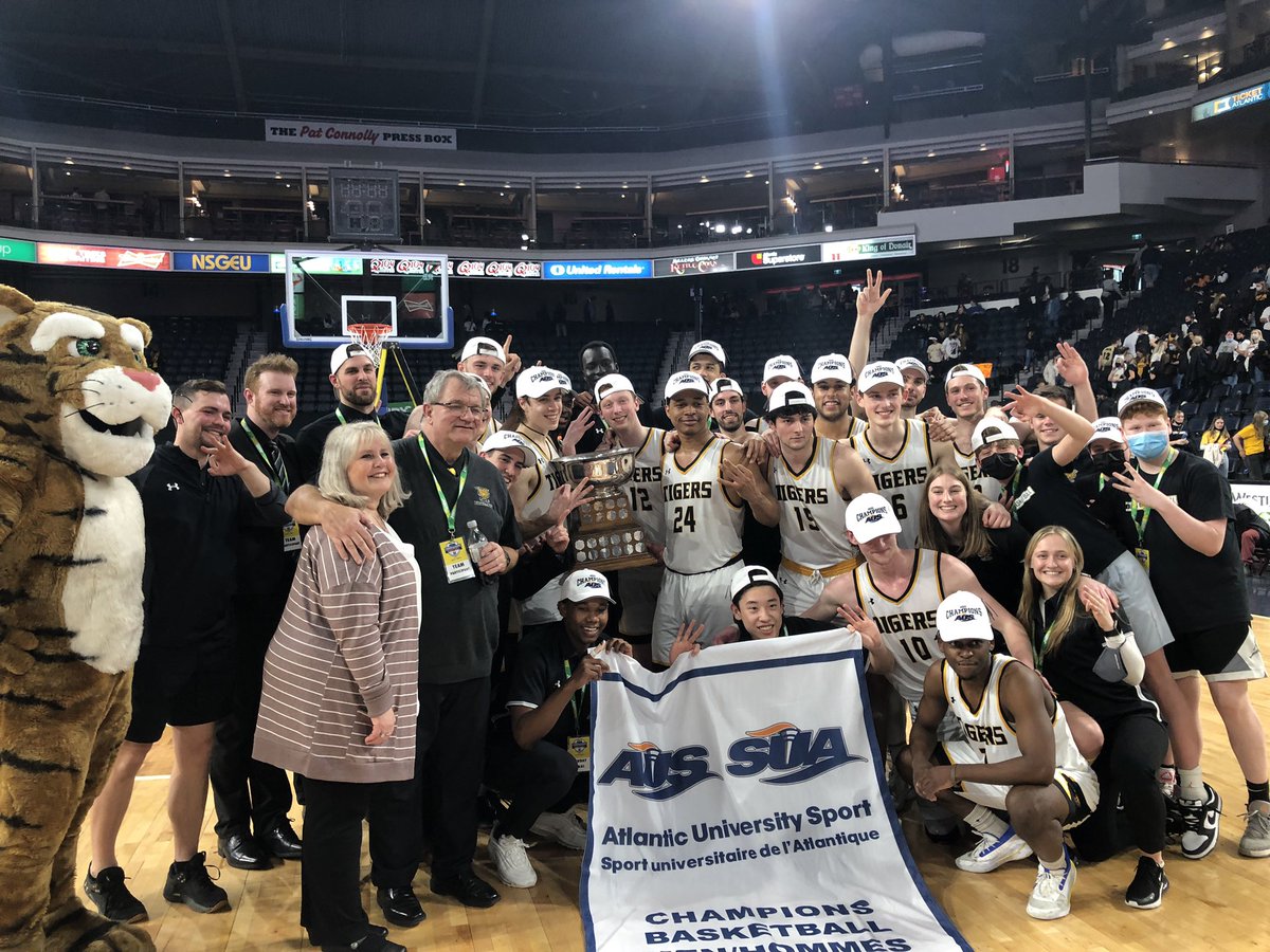 DalTigers's tweet photo. With the men’s basketball team winning this afternoon, this is the SIXTH @AUS_SUA title the Tigers have THIS WEEKEND! 
#FearTheRoar #BannerSeason https://t.co/5bz0GLXDAw