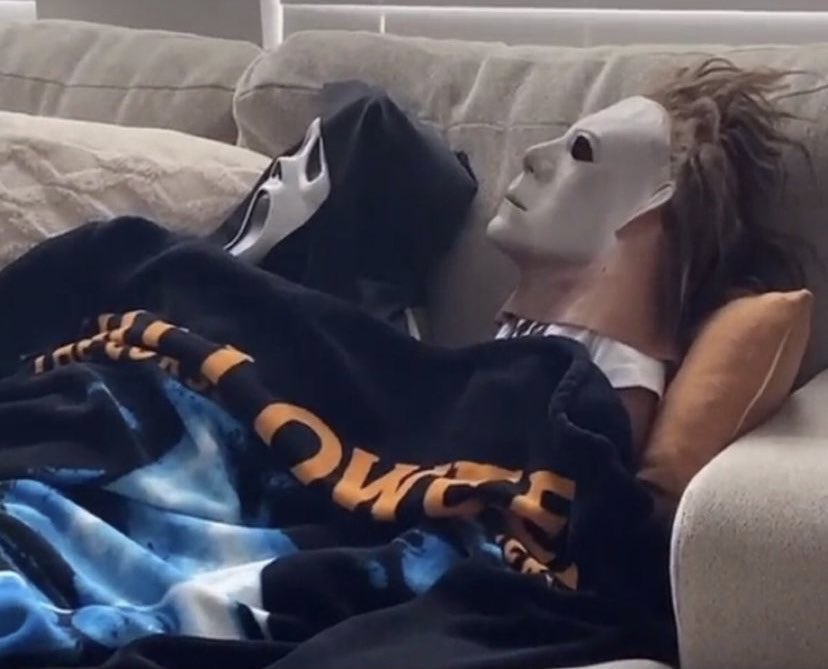 RealMMyers78's tweet photo. waiting for halloween like: https://t.co/yBLJIaZ2bC