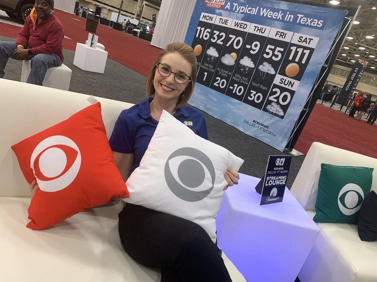 itsbrainey's tweet photo. @CBSDFW Streaming Lounge at the #NTXAutoshow. We have comfy couches! https://t.co/V5eZ2rnChZ