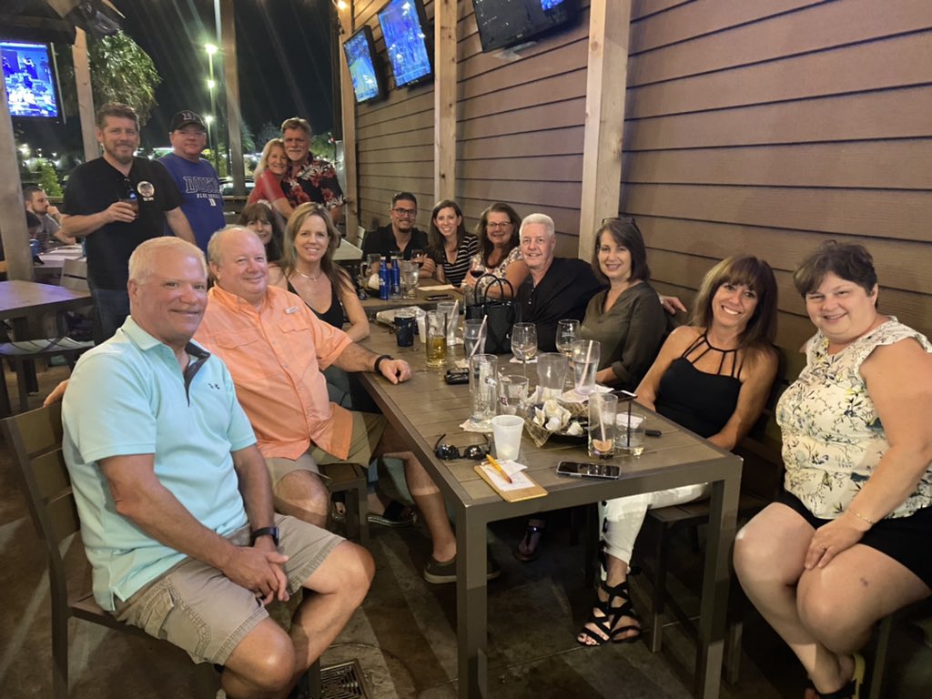 FlaMom101's tweet photo. Such a great weekend. Life is short.  Be sure to live! https://t.co/4YHPyJz9Od