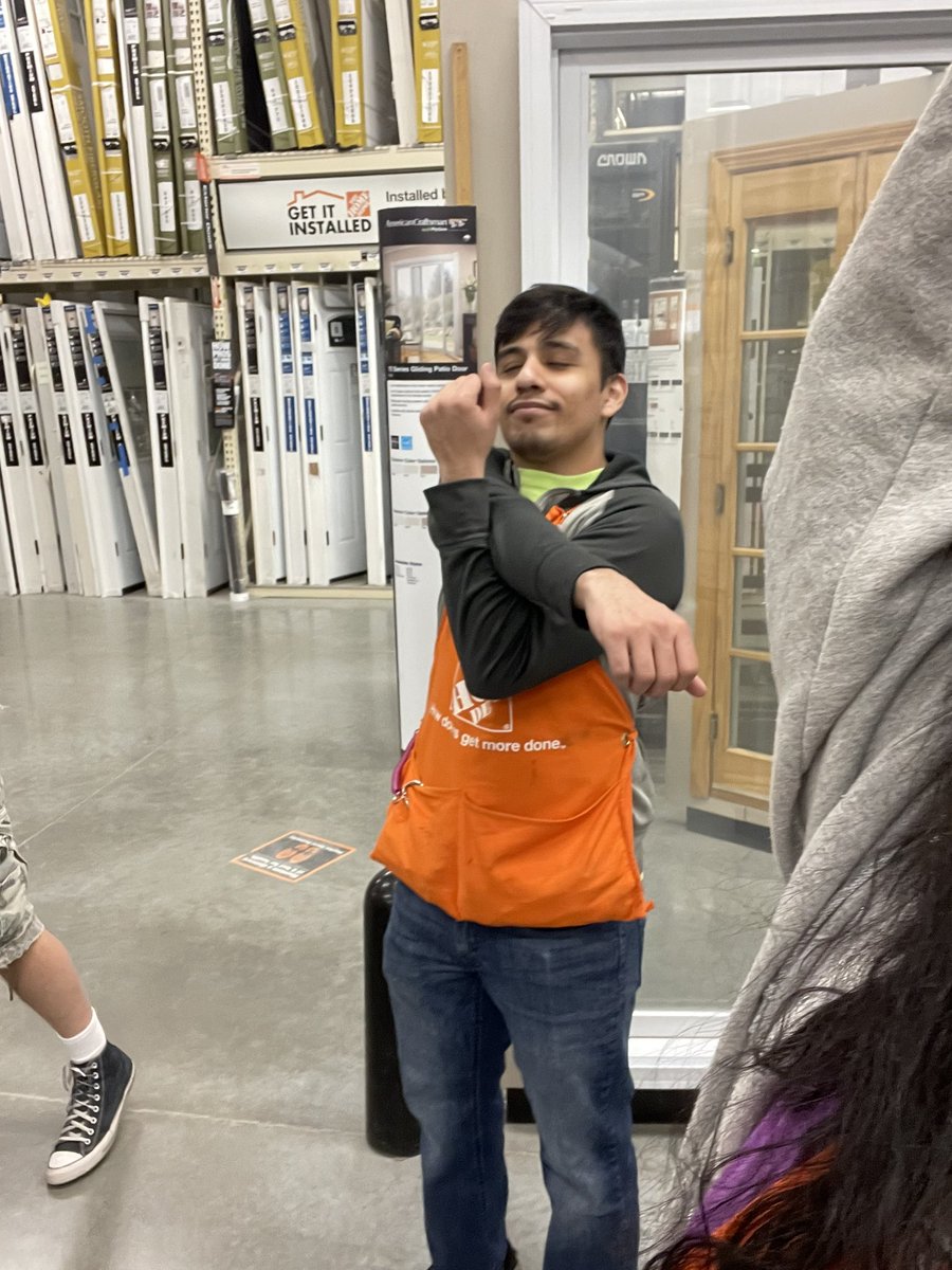 #SafetytakeseveryONE Morning meetings are the time for stretching to wake up these sleepy heads! 😊 Great Job to those who made it in the picture, Jose, Travis, and Abdul! <a href="/Rana_Marrie/">Rana J</a> <a href="/tyler_schumm/">Tyler Schumm</a> <a href="/jasontb1924/">Jasontb1924</a> <a href="/KellyConnors7/">Kelly Connors</a>