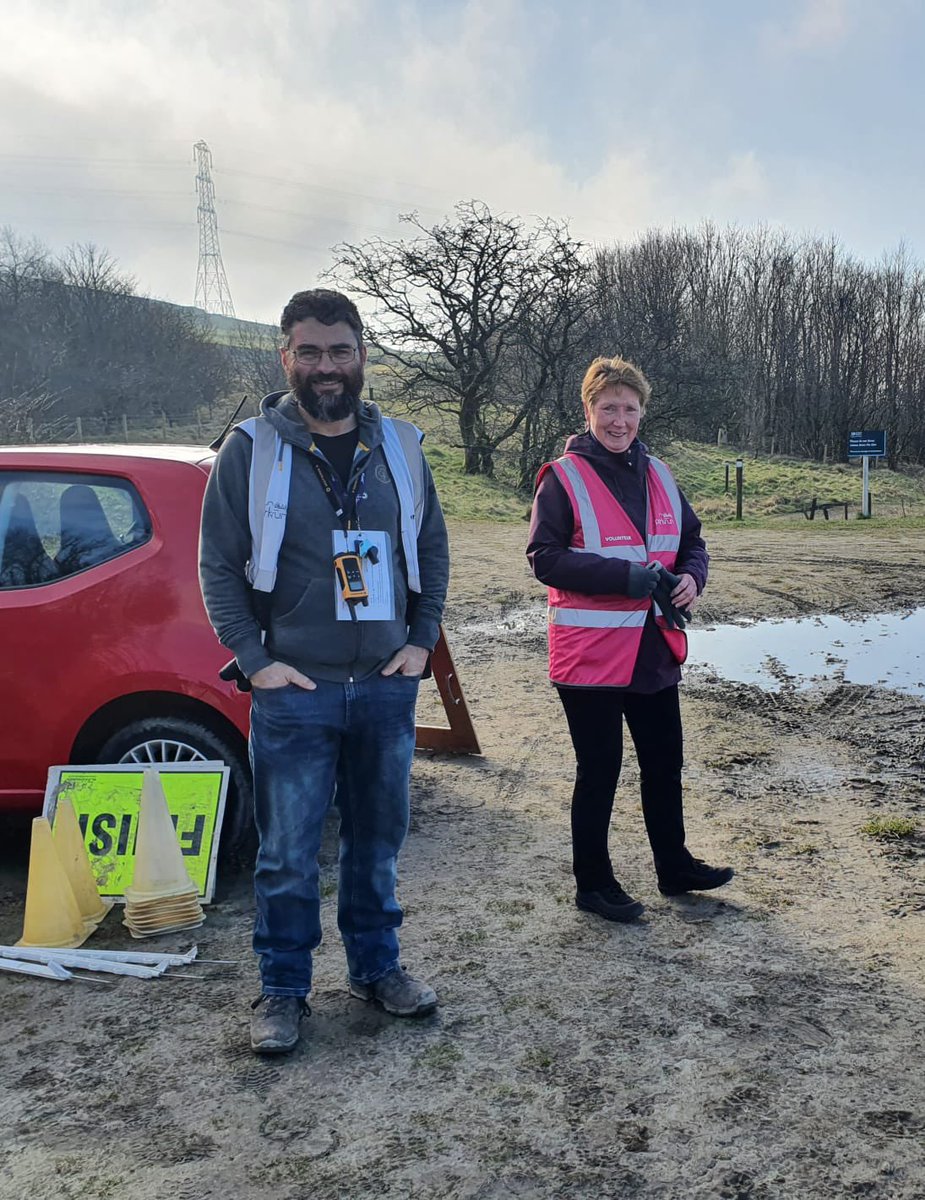Masj52Matt's tweet photo. It was the 250th time I’ve volunteered at a parkrun this weekend🧡🟢 Definitely the best thing I’ve ever done was offering to help out at Watergrove back in January 2015 (joining the Harriers being a close second⚫️🔴🟡). https://t.co/hlM1u2hNiI