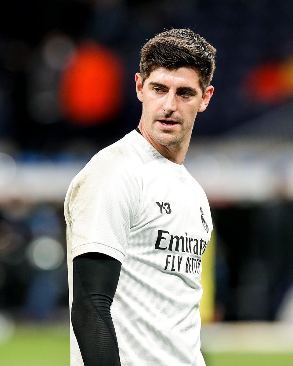 Alfa5743's tweet photo. Si tous les madrilènes avaient la rage de Thibaut et David Alaba, on aurait pu renverser les choses mais helas https://t.co/yZtWsRYd5s