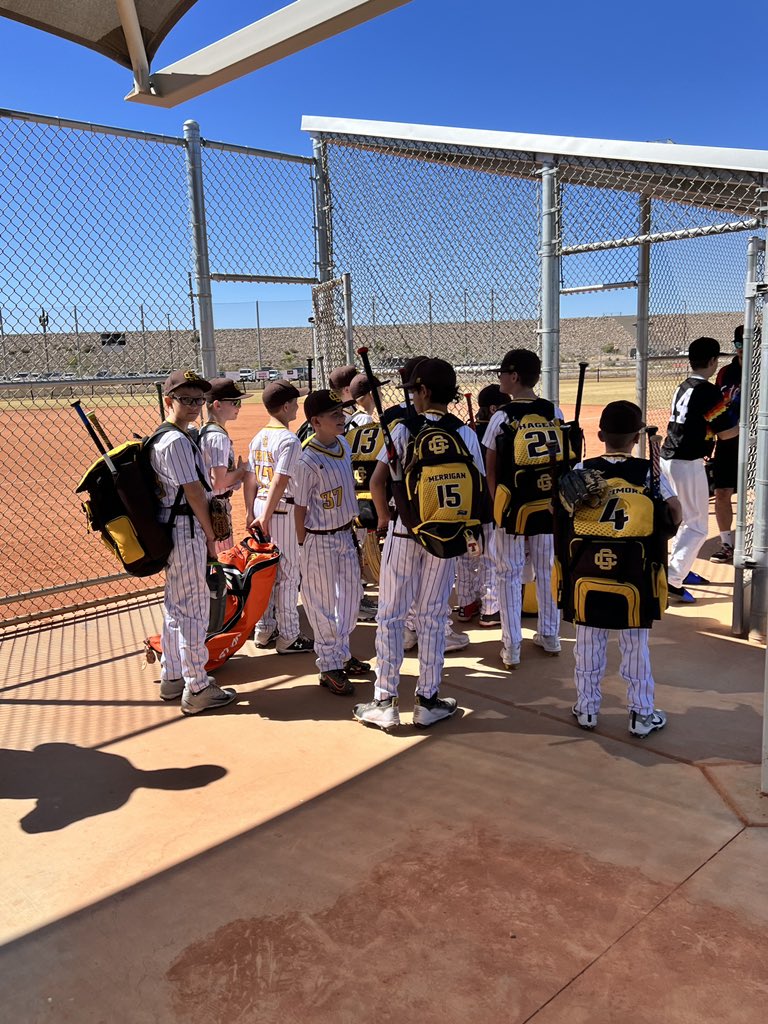 OG1group's tweet photo. When you want 1 call to take care of all your teams needsโฆ hit us up! Head to toe, on field or off field - we got you! Bags, tents, flags, banners and so much more! Donโt wait months for your gear - we got you!
#WeCreateHype #WeSetTheTrends #WeBringTheFire ๐ฅ๐ฅ๐ฅ #Baseball https://t.co/WG0f9MEEtR