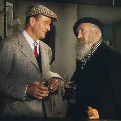 “Oh, sí, conozco a tu familia, Sean. Tu abuelo, murió en Australia, ahorcado en un penal. Y tu padre también era un buen hombre.”

Diálogos fordianos. #fordianos