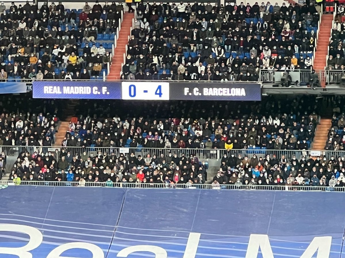 INDOBARCA_TMG's tweet photo. Santiago Bernabeu selalu bersahabat dengan kita,,
Terimakasih Cules yang sudah datang mendukung,,

Selamat Beristirahat
#ElClasico #Indobarca https://t.co/llTms3t1OK