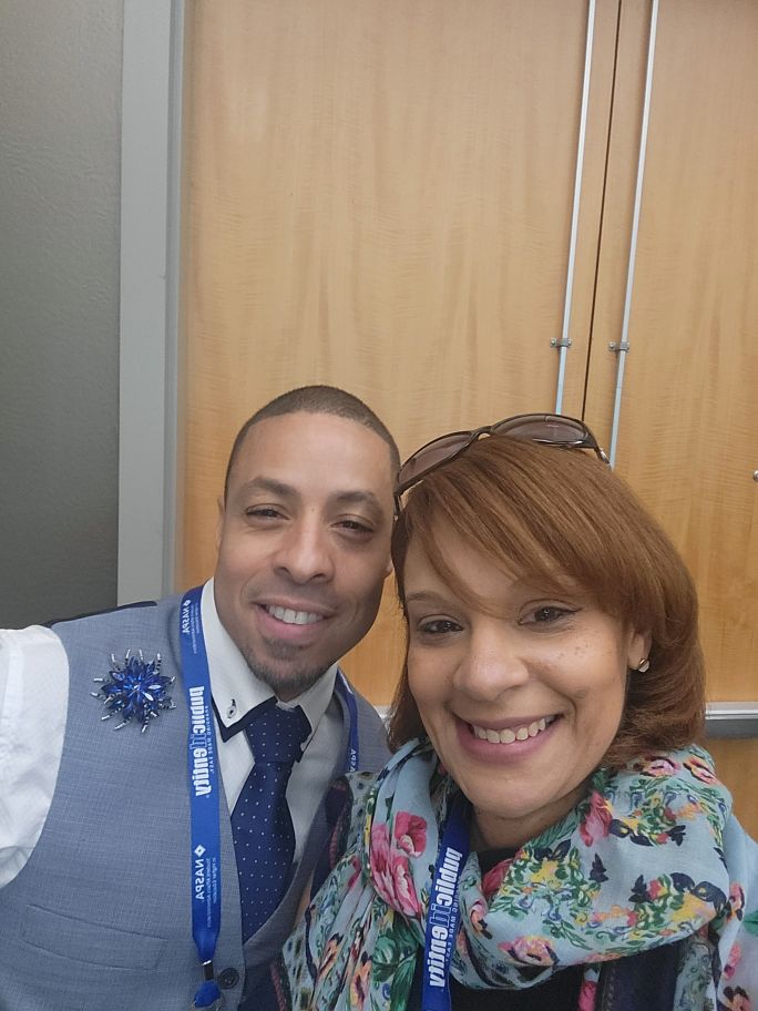 ViniciaAPL's tweet photo. Great reconnecting with @tweetinglavoz familia. Look forward to catching up @DrEddieM101 https://t.co/jHvDQ0jwQa