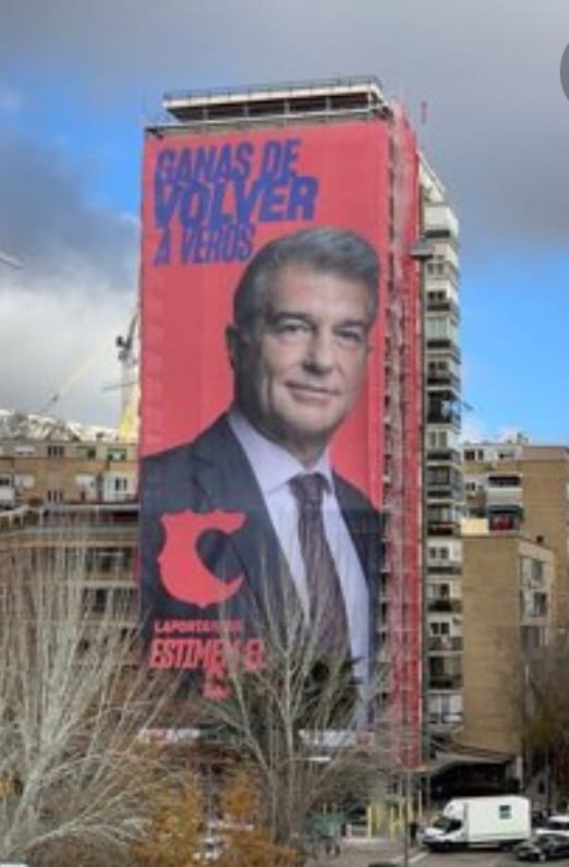 xampa198's tweet photo. #BIGJAN @JoanLaportaFCB https://t.co/OZ0xdZUJIt