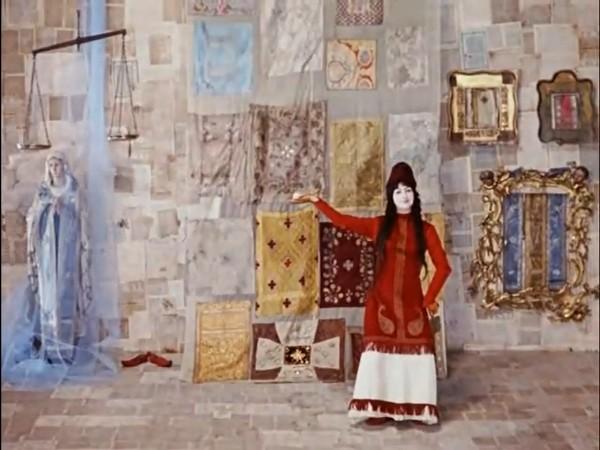 ざくろの色('71ソ連) ざくろの色』🇦🇲🇬🇪1971 セルゲイ・パラジャーノフ監督作。実在詩人