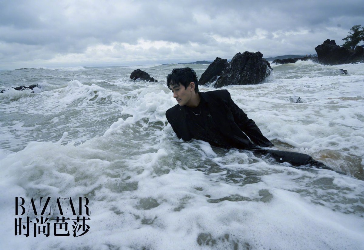 /1 Mar 21 Weibo: #ZhuYilong for Harper’s Bazaar April 2022 issue. #朱一龙 #朱一龍