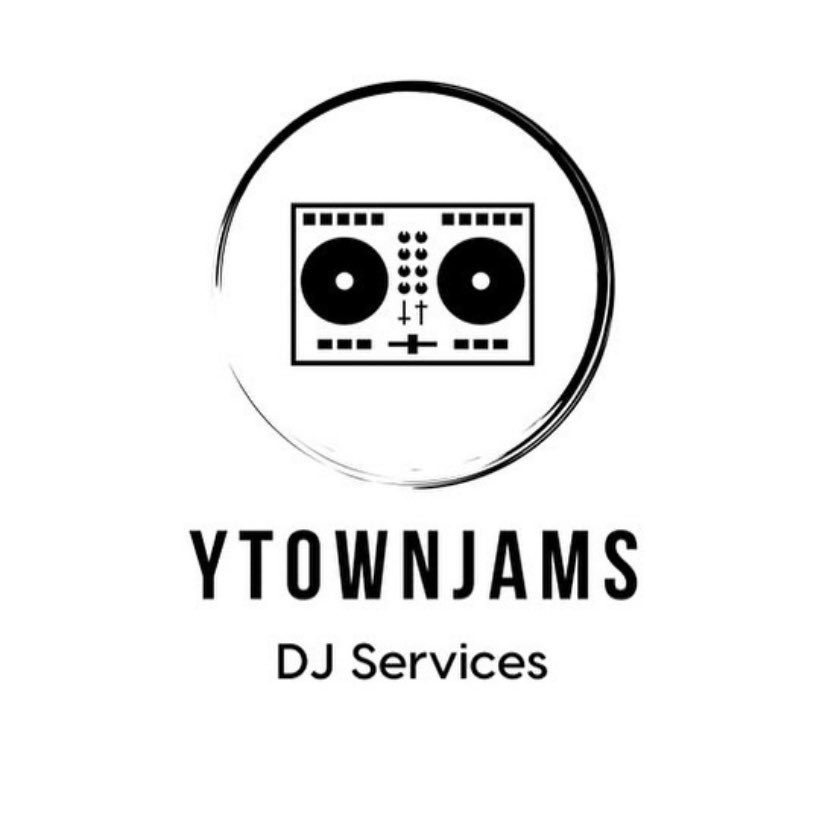 ahanna0402's tweet photo. It’s almost that time! Having a party and need a DJ? DM or call/text (716) 383-3645 for any questions and quotes! Repost and tell your friends/family! https://t.co/NDvHYGinFw