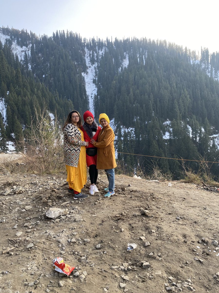 TheRashamiDesai's tweet photo. My life line 😍 https://t.co/we4KKDzfga