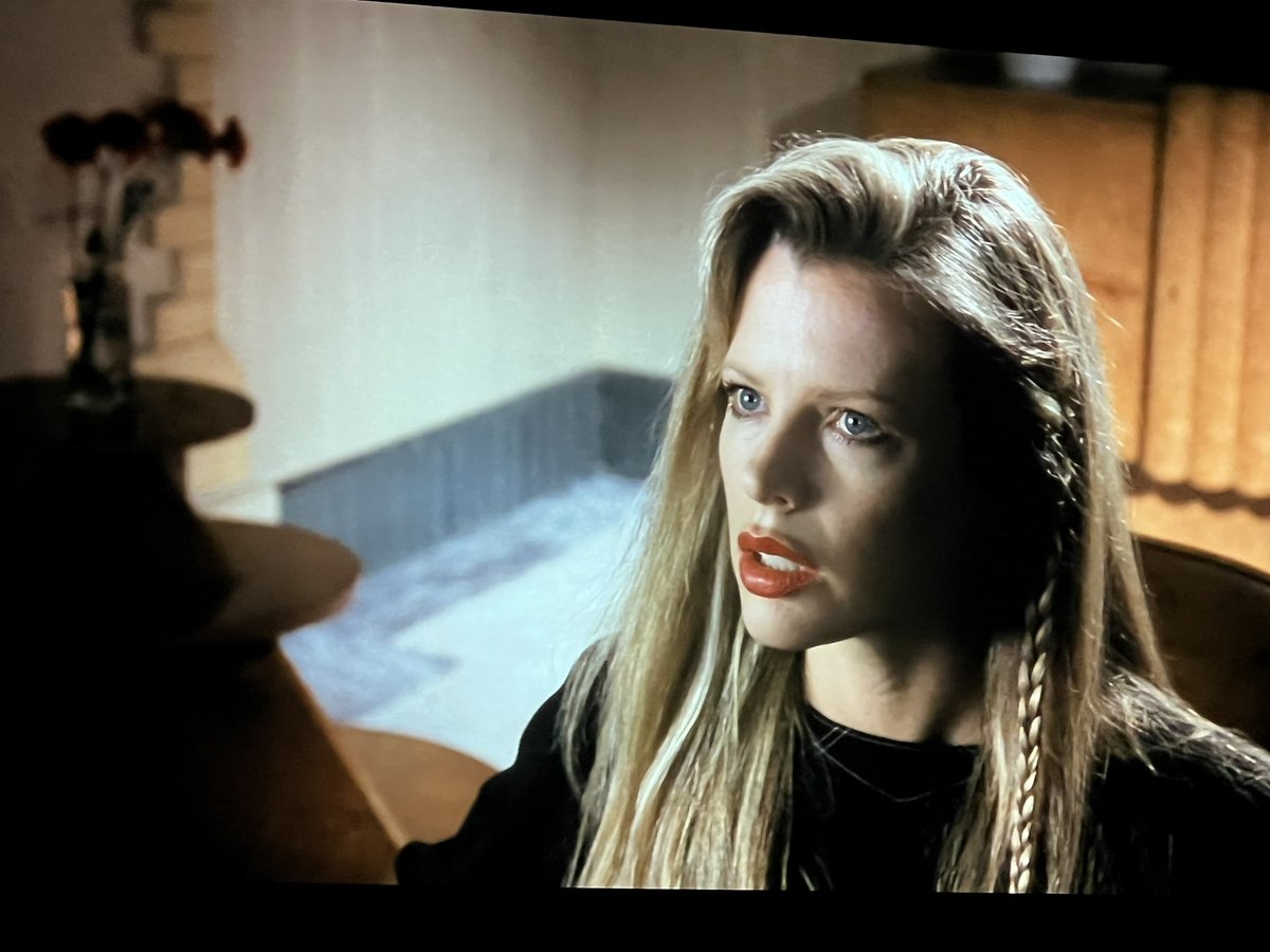TaranKillam's tweet photo. Vicki Vale was the first Padawan. #PadawanBraid https://t.co/rUEXeRGH9A