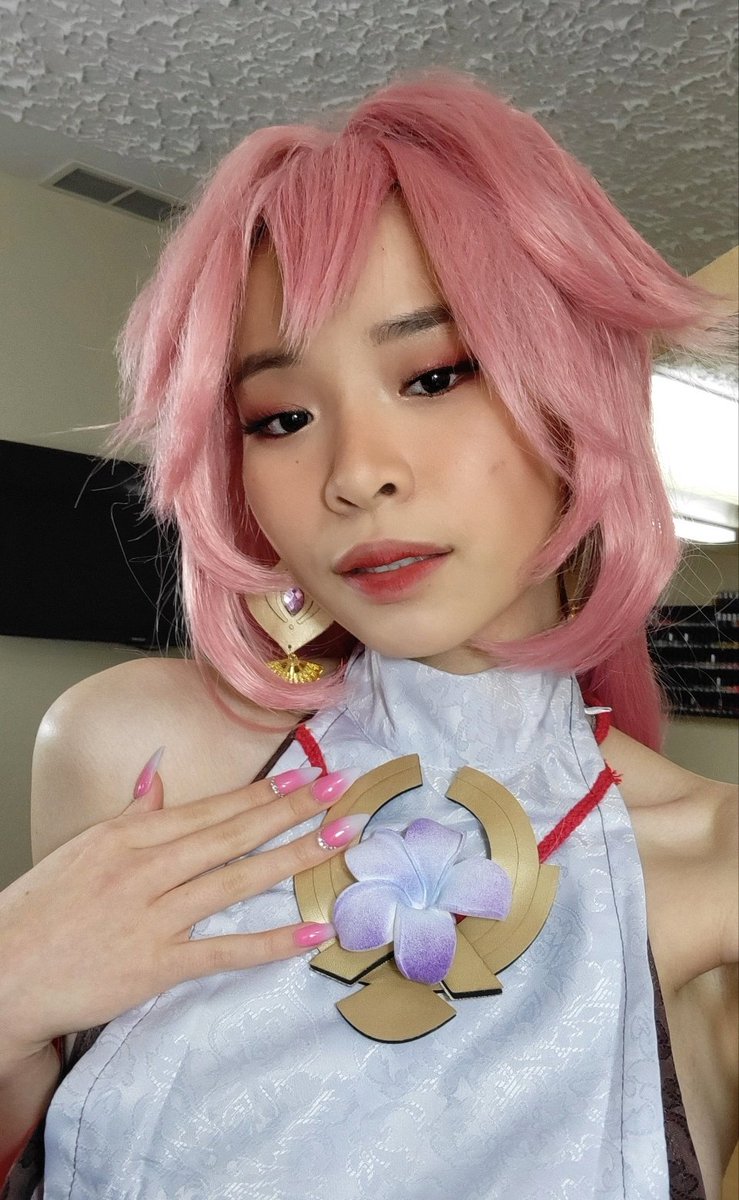 _thxnh's tweet photo. yae miko moment😳😳 https://t.co/ebumXUk4lU