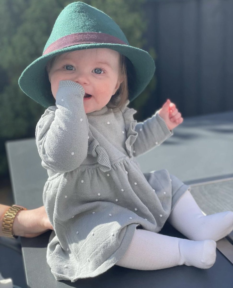ShirleyAnnOliv2's tweet image. #valbo00 adorable 🥰