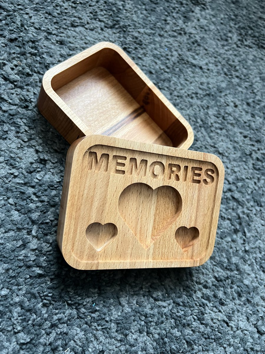 yourcraftstuff's tweet image. Memory boxes with cutouts ready for resin and top coat #artsandcrafts #keepsake #keepsakegifts #resincraft top can be customised , left un oil’d yourcraftstuff.co.uk