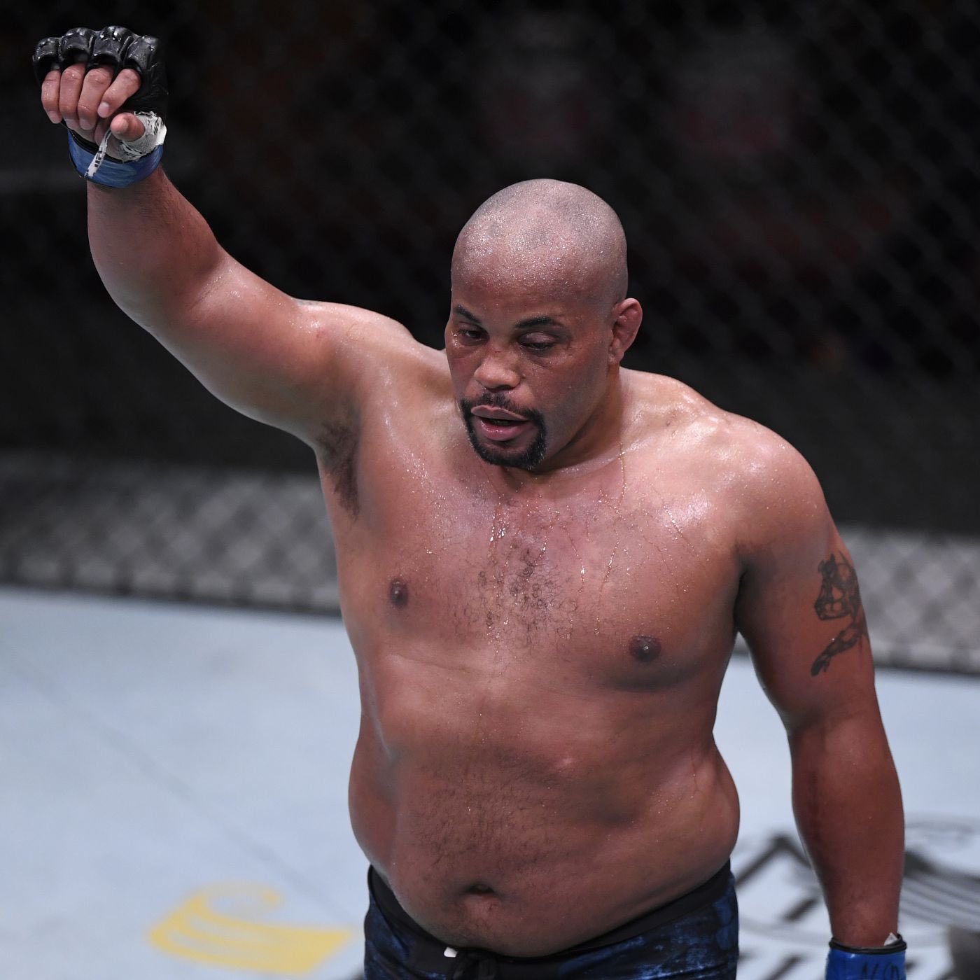 Happy 43rd birthday to UFC legend Daniel Cormier!  