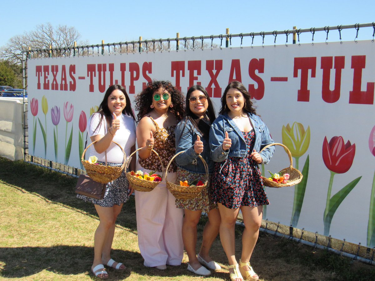 Our sisters in the Dallas area had a great time picking flowers at Texas Tulips this weekend 💐❤️💛💙